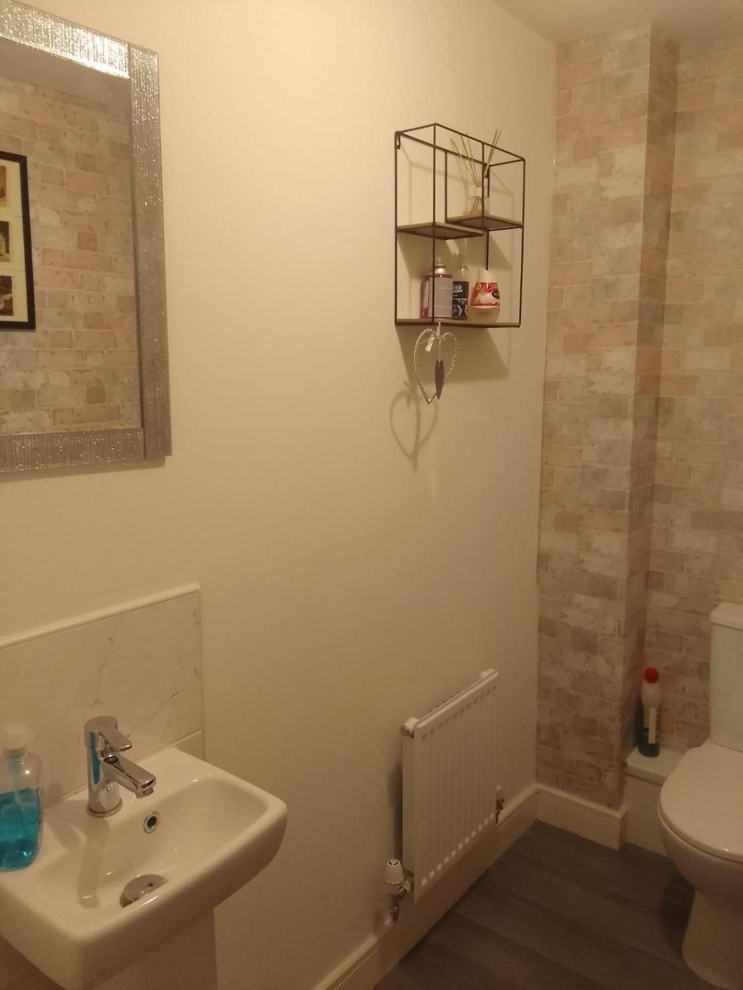 Ideal Home & Cottage Inviting 4 Bedroom Apartments Волсолл Екстер'єр фото